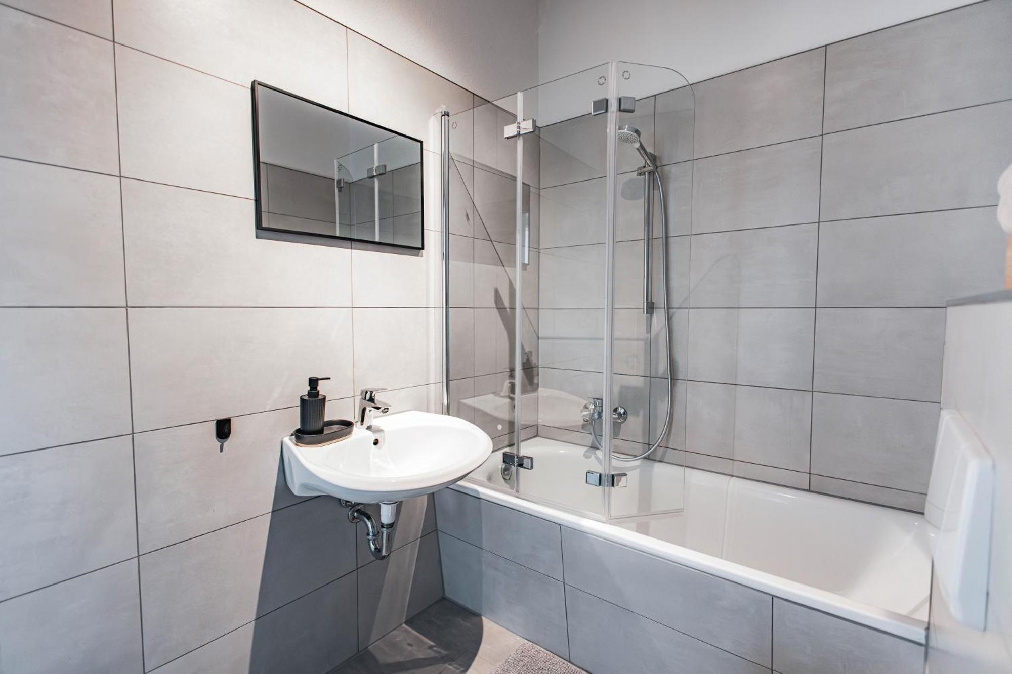 Prime - 2 Zimmer Wohnung Direkt Am Fluss ไลป์ซิก ภายนอก รูปภาพ